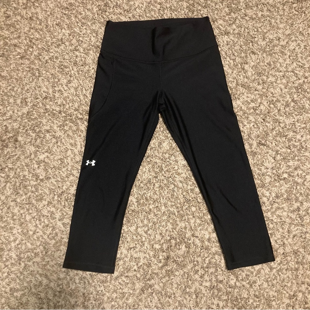 Under Armour Black Capri/Cropped Compression Leggings, Size S, small